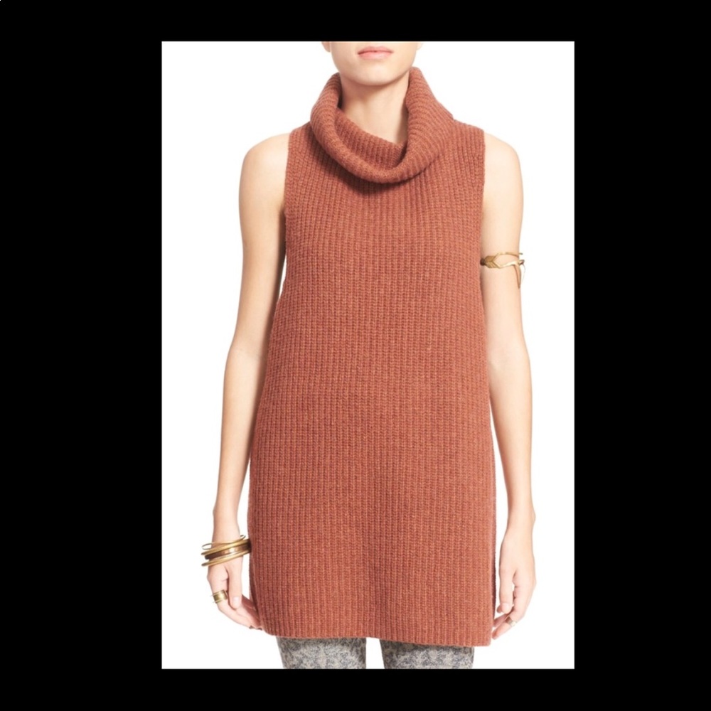 F R E E • P E O P L E • Sleeveless Turtleneck